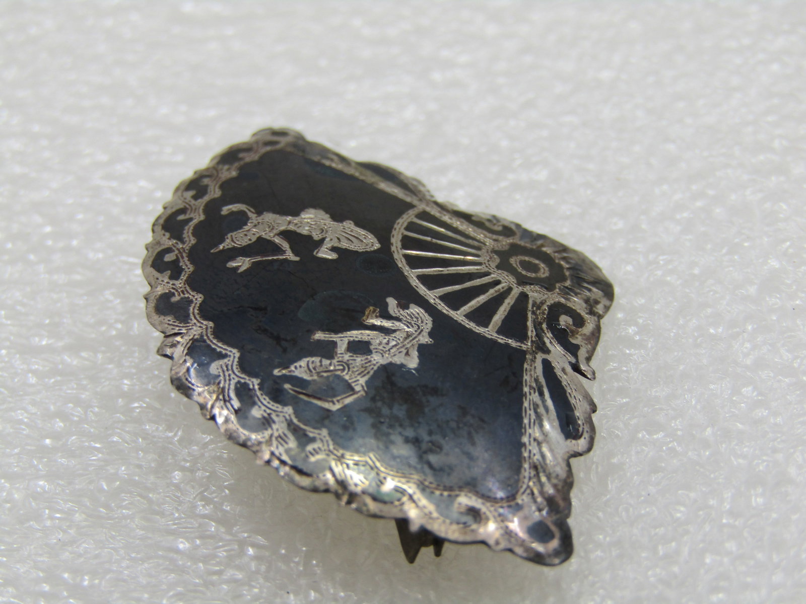Vintage Sterling Black Siam Goddess Brooch, Fan Shaped, Mid-Century - 5