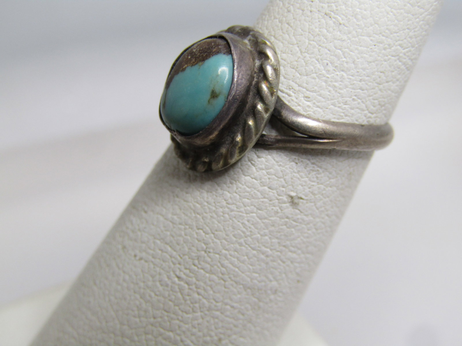Vintage Sterling Southwestern Turquoise Ring, Sz. 5.75, 1960's-1970's - 3