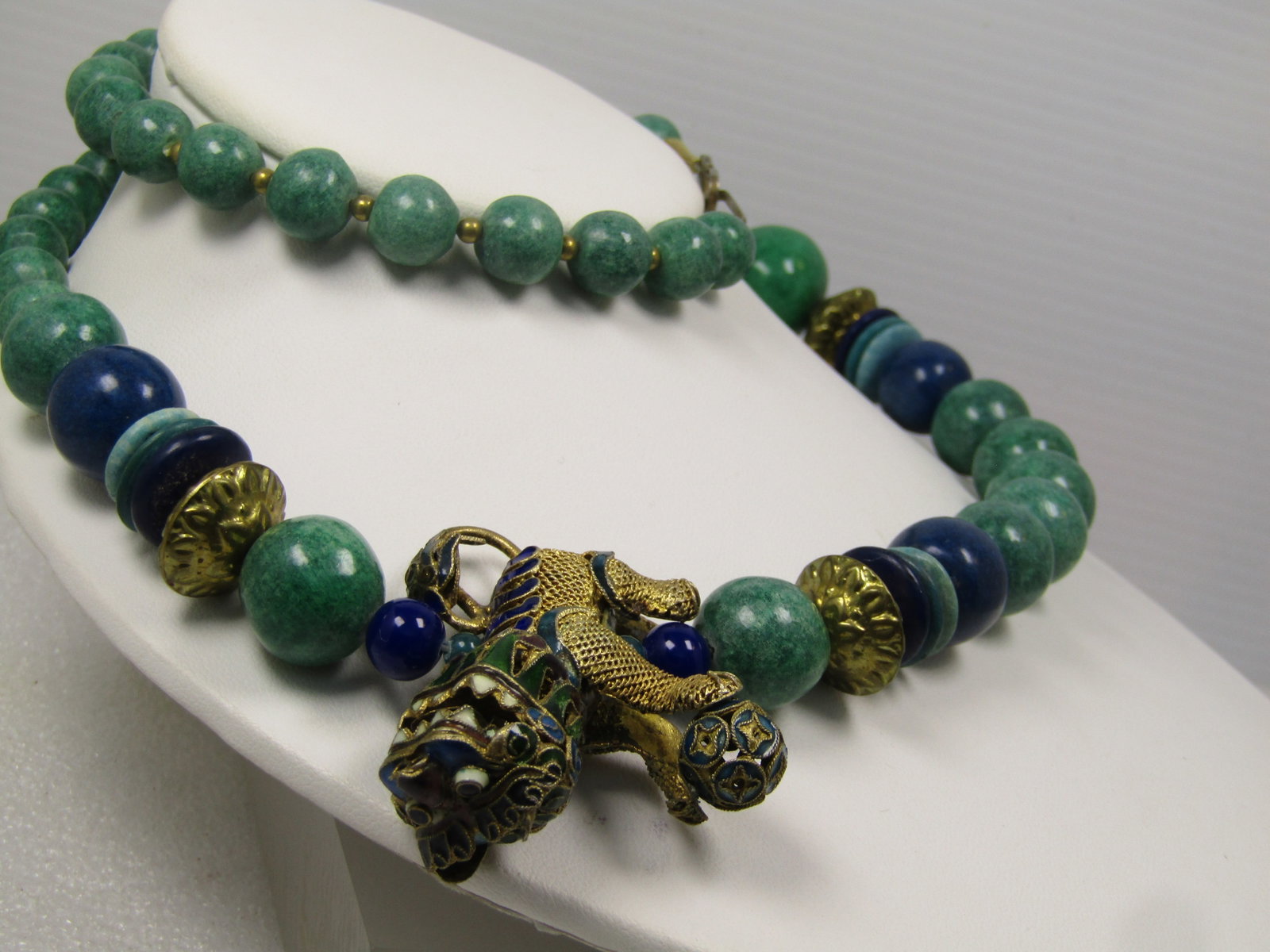 Vintage Chinese Import Foo Dog Beaded Necklace, 28" Pre Mid Century (1 of 9)