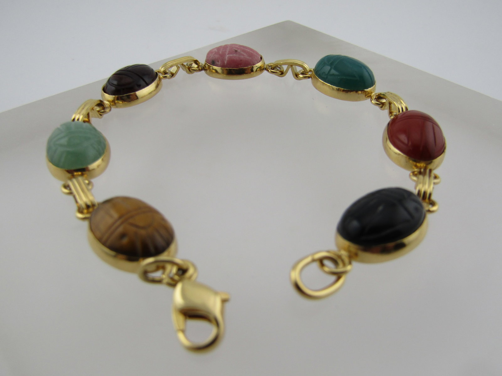 Vintage Gold Tone Scarab Bracelet, 8", 1980's. Egyptian Themed, - 8