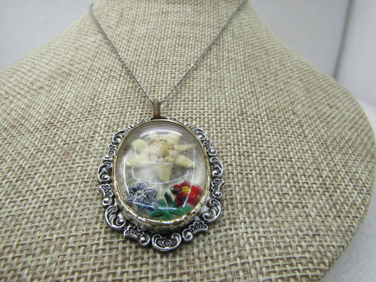 Vintage German Edelweiss Floral Pendant/Necklace, Zwlesel, Germany, 24" - 3