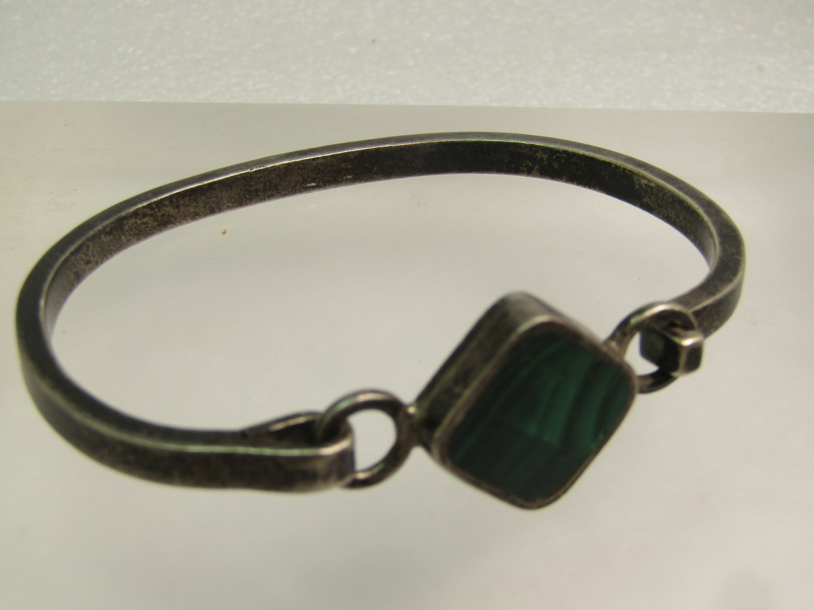 Vintage Sterling Malachite Bracelet, Top Close Bangle, Southwestern Vibe, 7", 1970's - 4