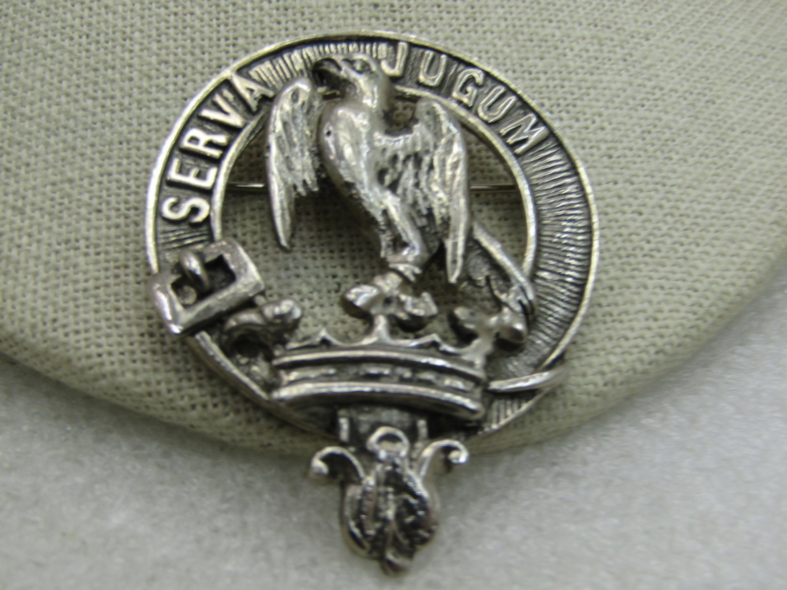 Vintage Scottish Serva Jugum Clan Brooch, Kilt Pin, "My Word" - 2