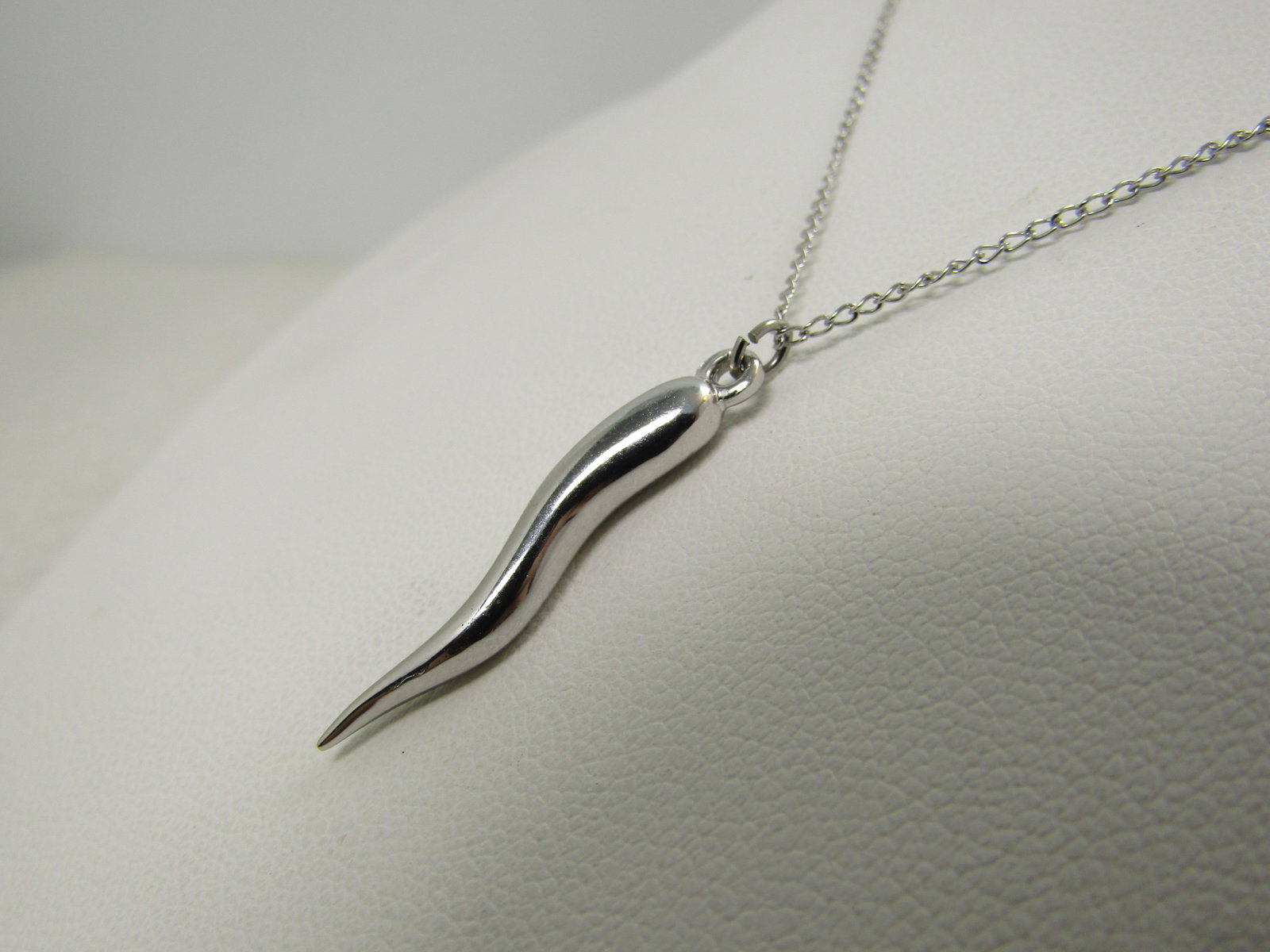 Vintage Sterling Italian Horn Necklace, 18", Unisex. 1980's-1990's - 5