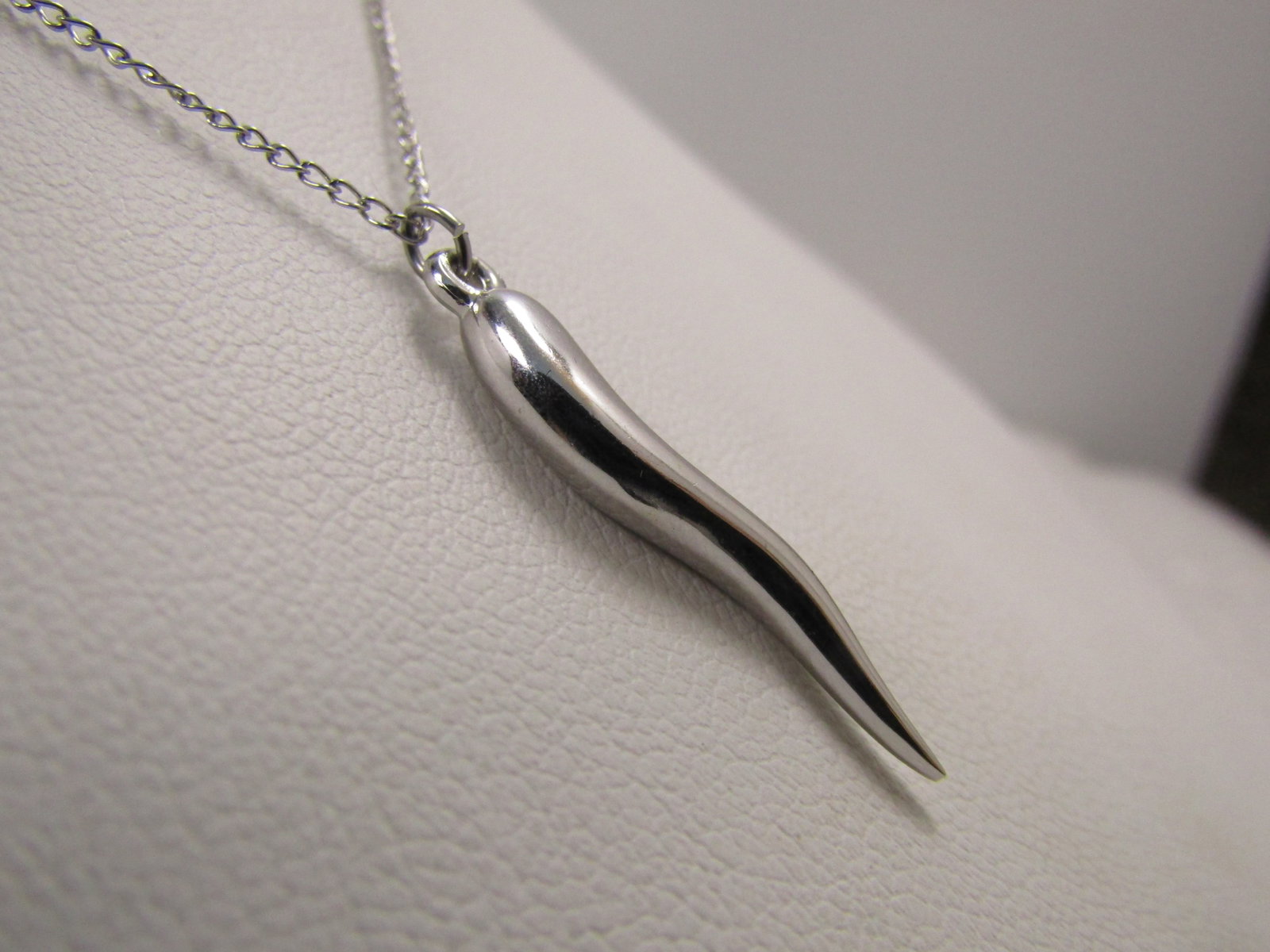 Vintage Sterling Italian Horn Necklace, 18", Unisex. 1980's-1990's - 6