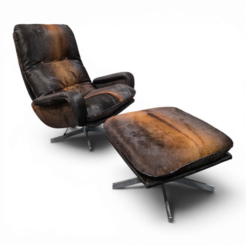 MCM De Sede Lounge Chair and Ottoman Newly Reupholstered - 2
