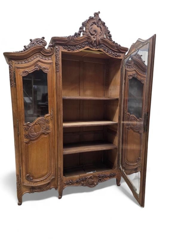 Antique French Louis XV Style Hand-Carved Walnut Vitrine Bookcase - 7