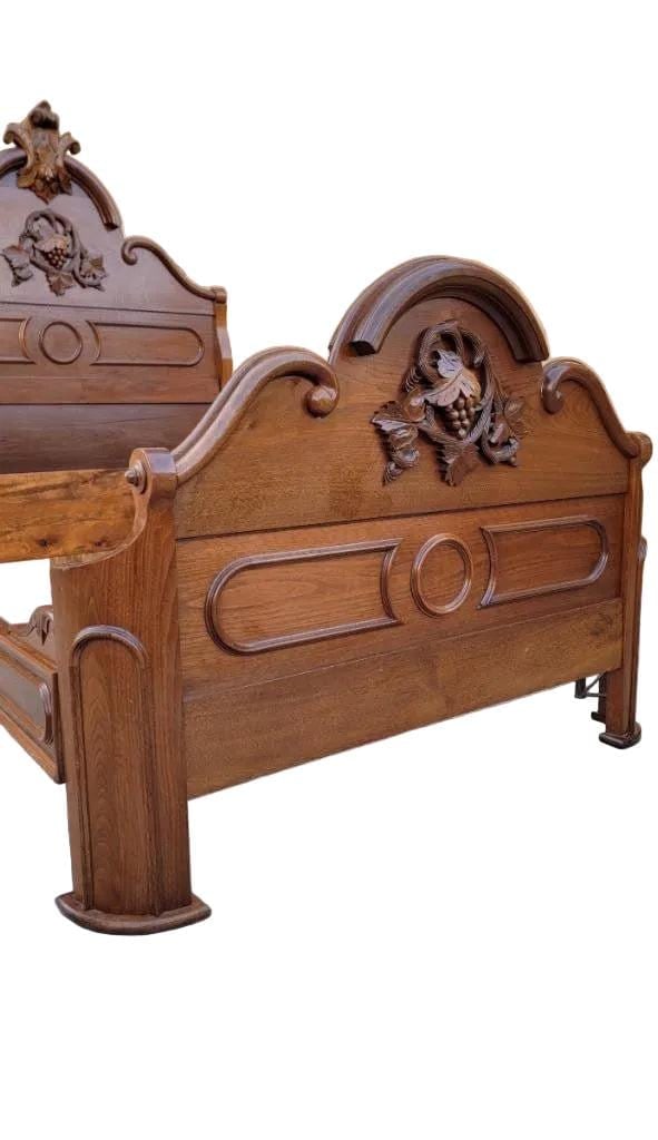 Antique Victorian Eastlake Style Carved Black Walnut Full Size Bed Frame - 6