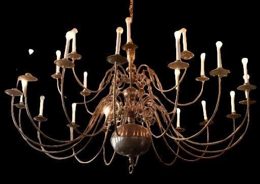 Vintage Williamsburg Style Spanish Brass 2 Tier Spider Arm Chandelier - 3