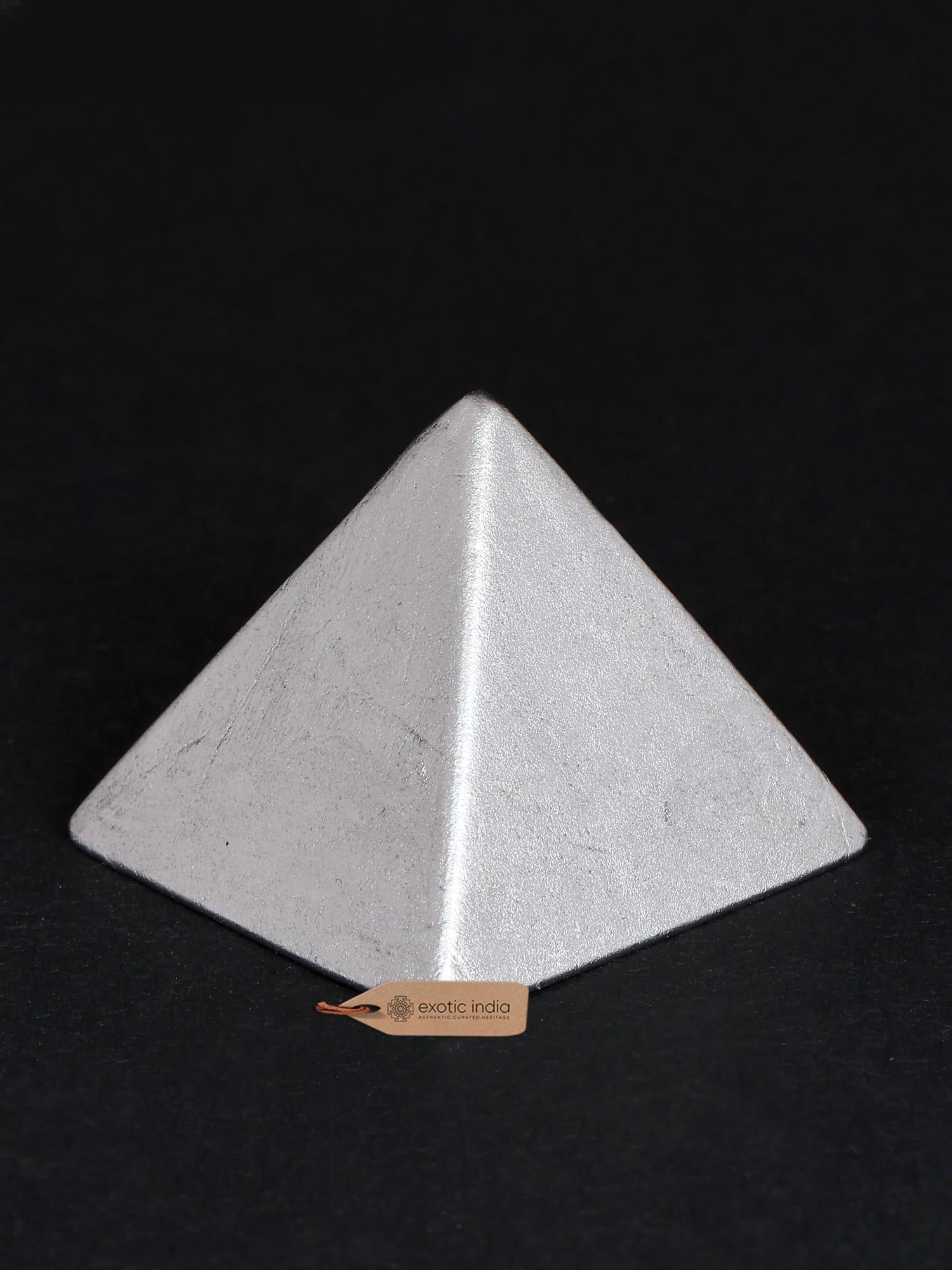 Small Mercury (Parad) Yantra: Title: Small Mercury (Parad) Yantra Reserve: $94.00 Shipping: Domestic: Shipping rates are determined by destination International: Foreign shipping rates are determined by destination. International 