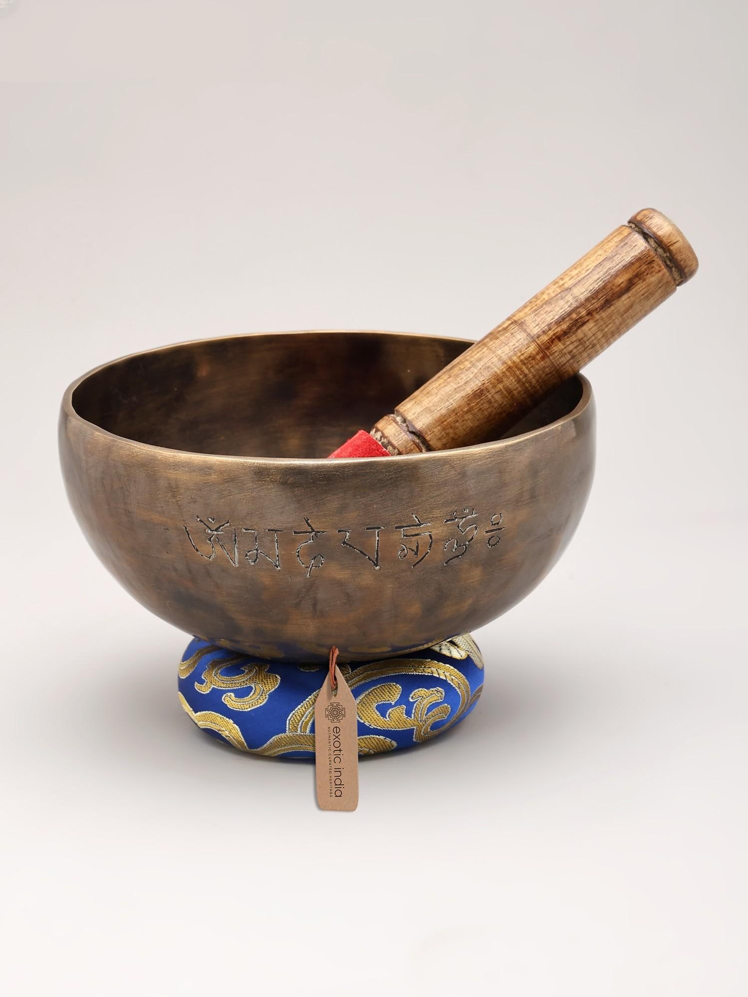Tibetan Singing Bowl Set with Wooden Mallet and Cushion: Title: Tibetan Singing Bowl Set with Wooden Mallet and Cushion Reserve: $109.00 Shipping: Domestic: Shipping rates are determined by destination International: Foreign shipping rates are determined by