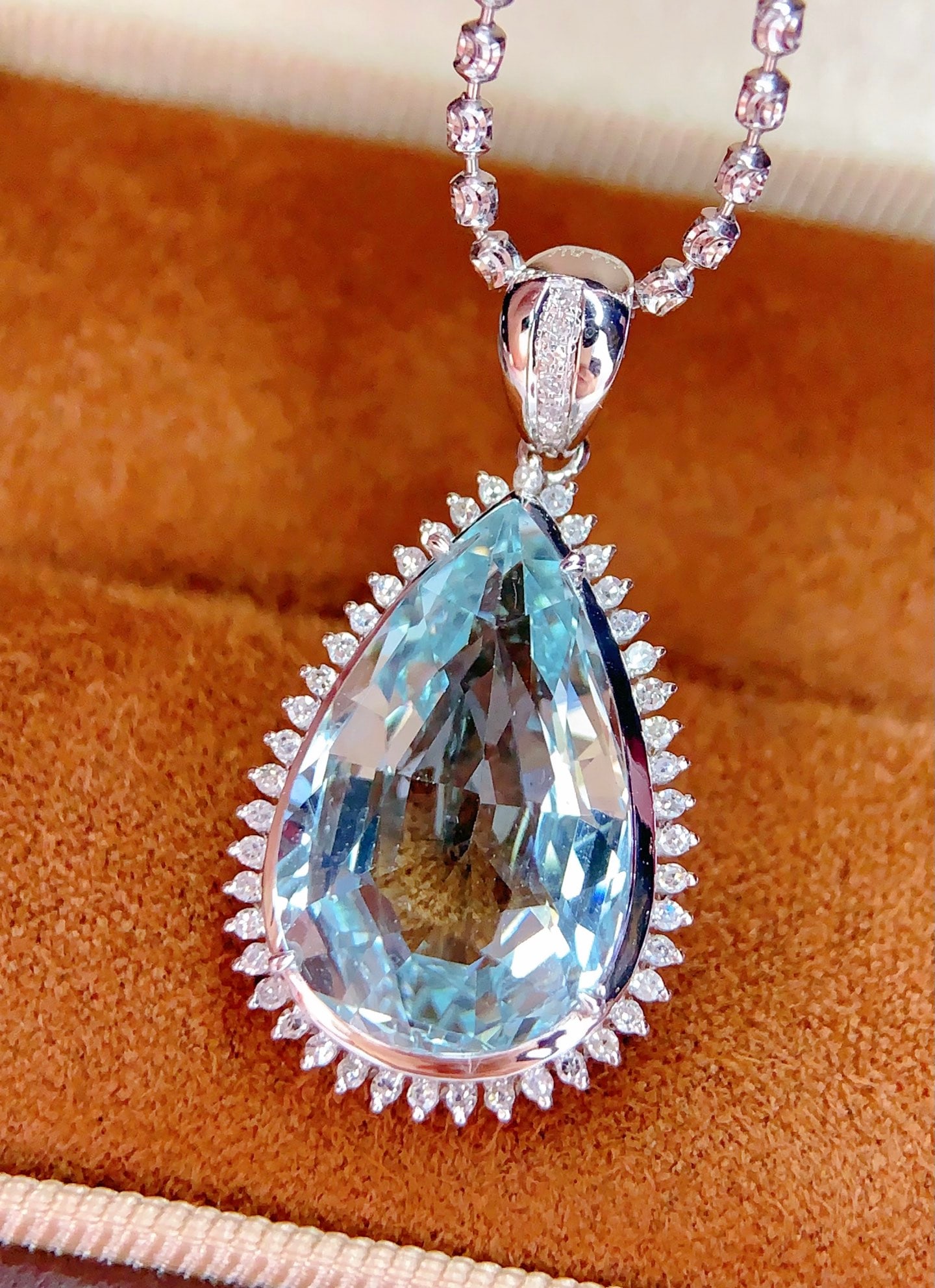 18K Gold Natural Aquamarine Pendant - 2