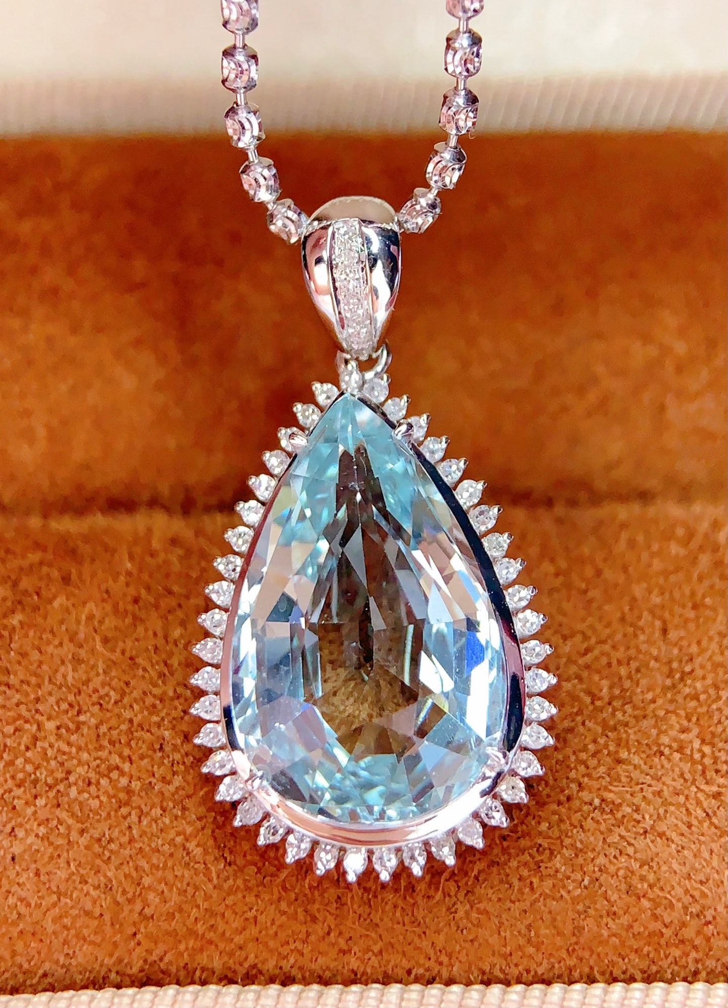 18K Gold Natural Aquamarine Pendant - 3