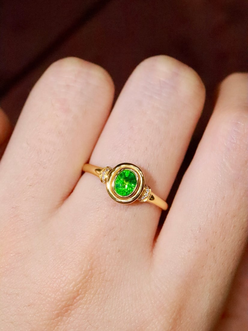18K Gold Tsavorite Ring - 5
