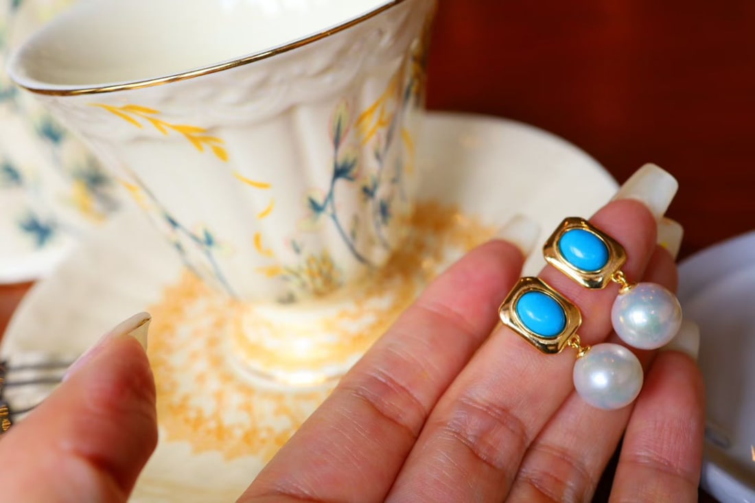18K Gold Natural White Pearl Earrings - 2