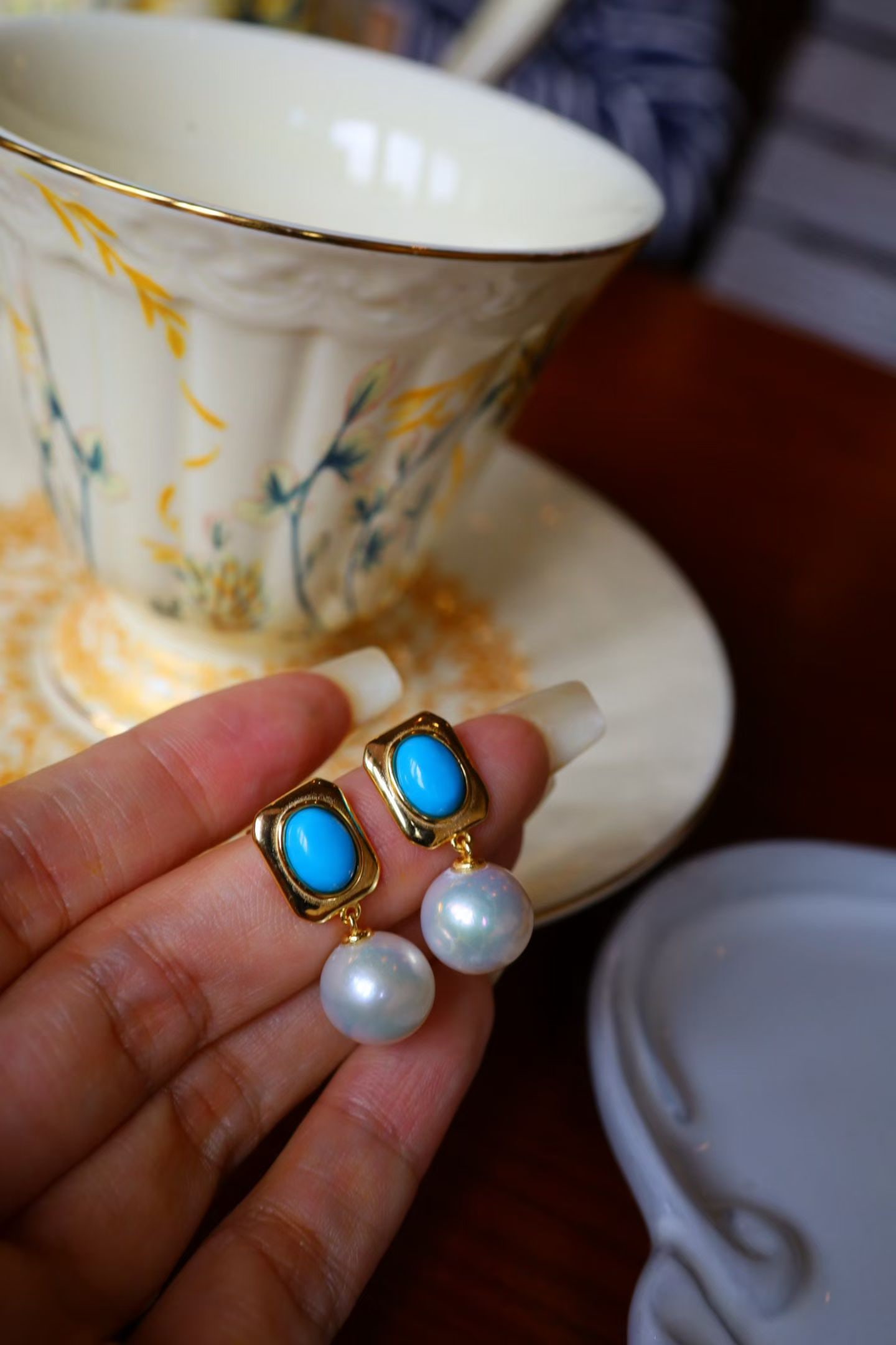 18K Gold Natural White Pearl Earrings - 7