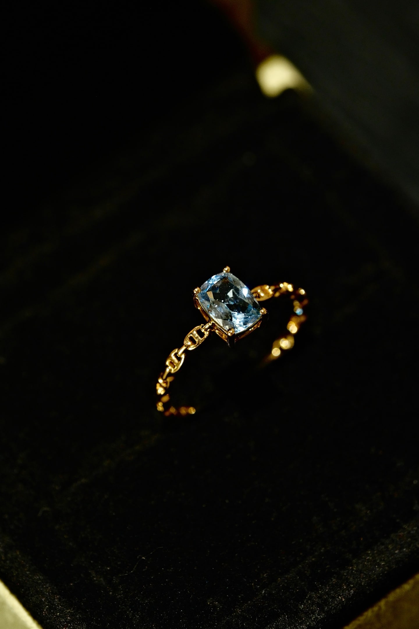 18K Gold Natural Aquamarine Ring - 4