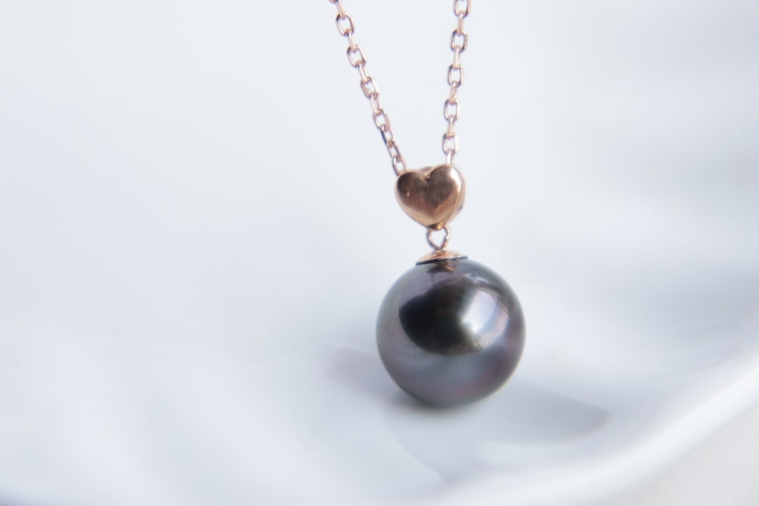 18K Gold Tahitian Pearl Pendant - 7