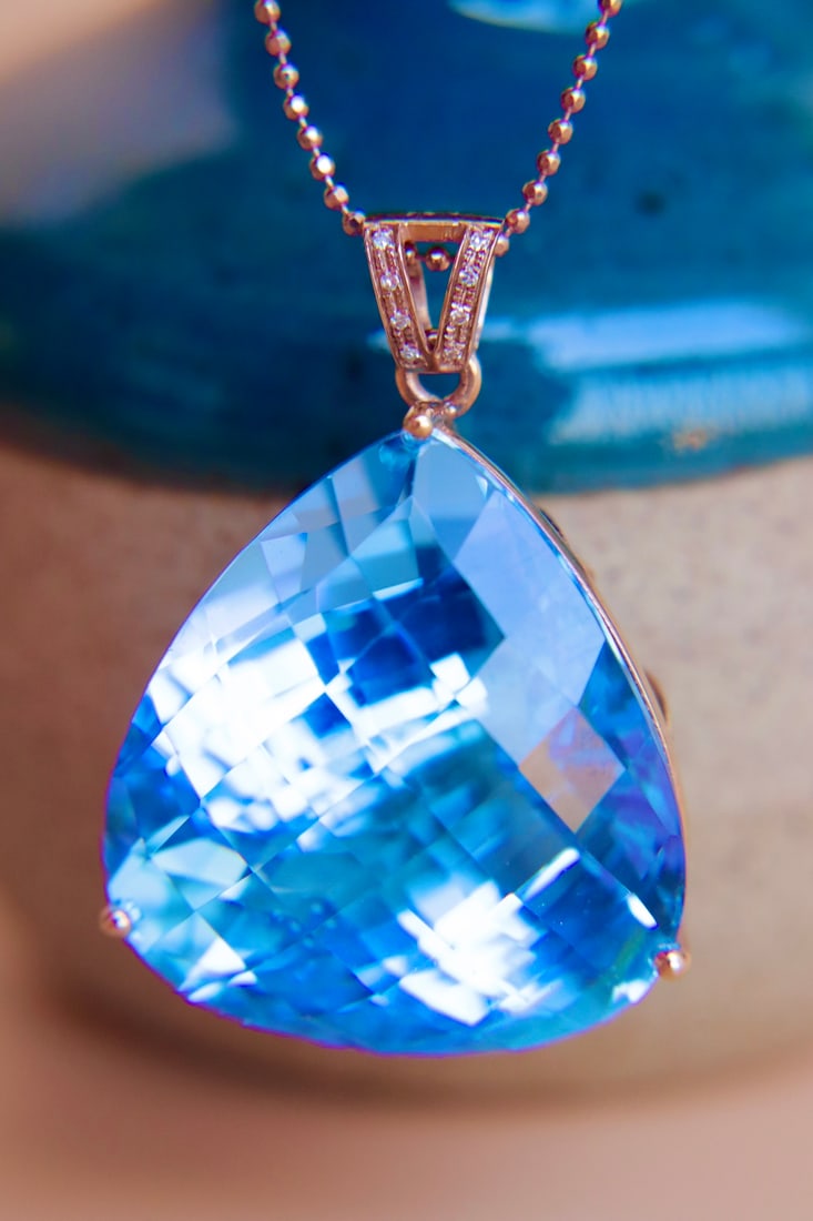 18K Gold Topaz Diamond Pendant - 7