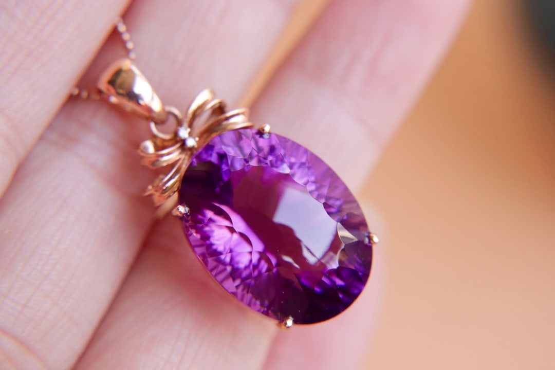 18K Gold Amethyst Diamond Pendant - 4