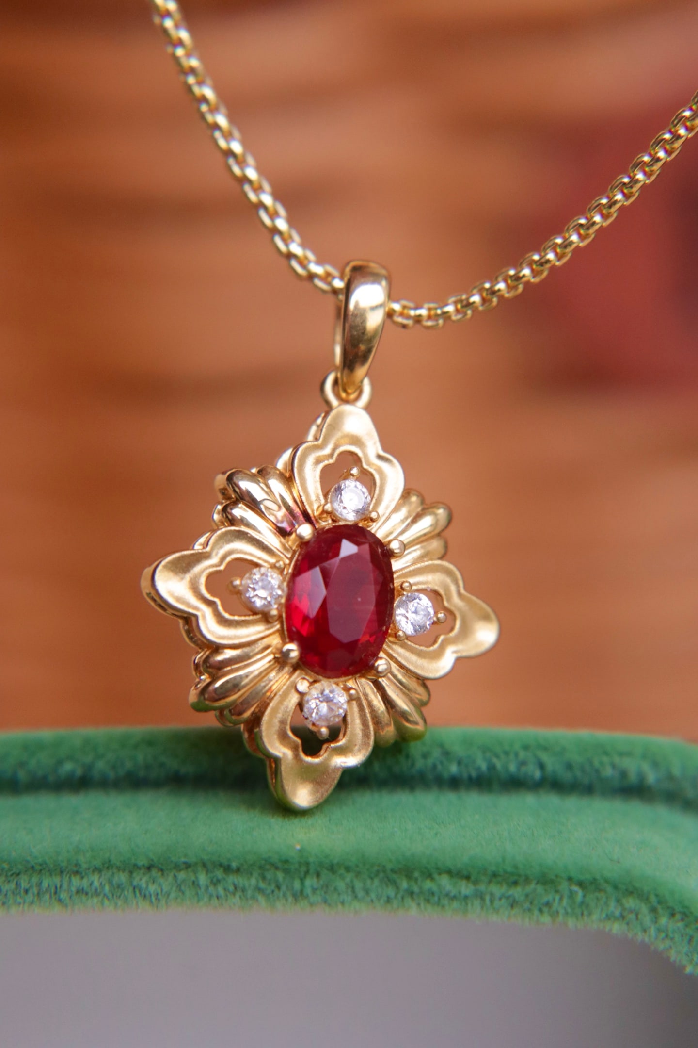 18K Gold Sunstone Pendant - 7