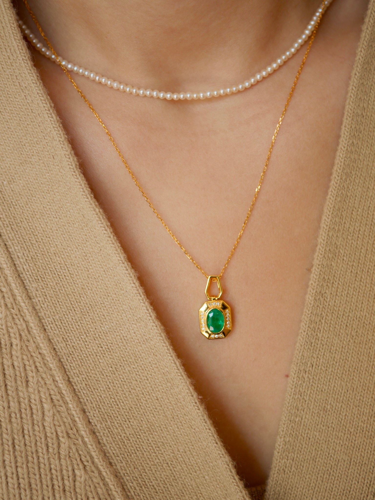 18K Gold Natural Emerald Diamond Pendant - 5