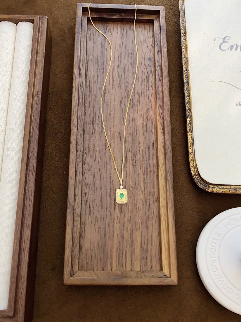 18K Gold Emerald Diamond Pendant - 4