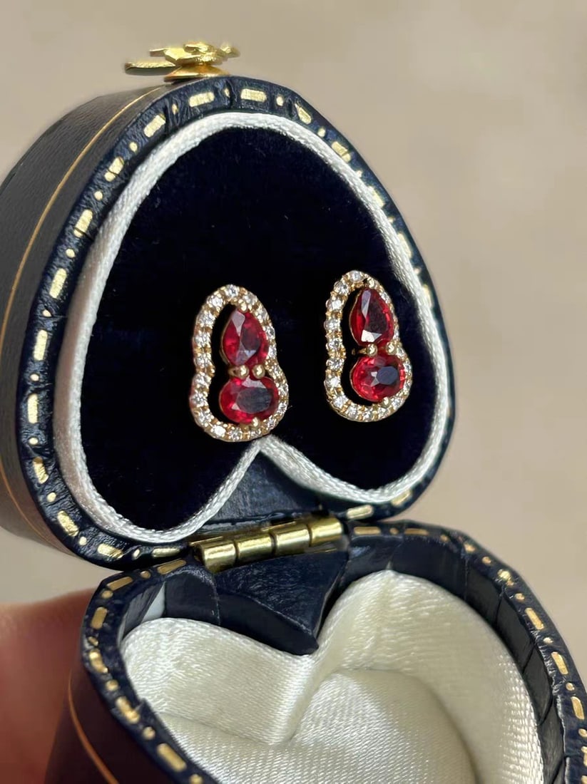 18K Gold Natural Pigeon's Blood Ruby Earrings - 3