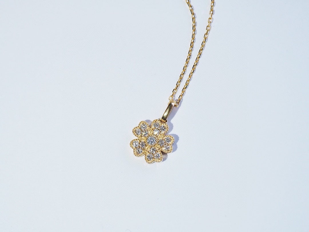 18K Gold Diamond Pendant - 6