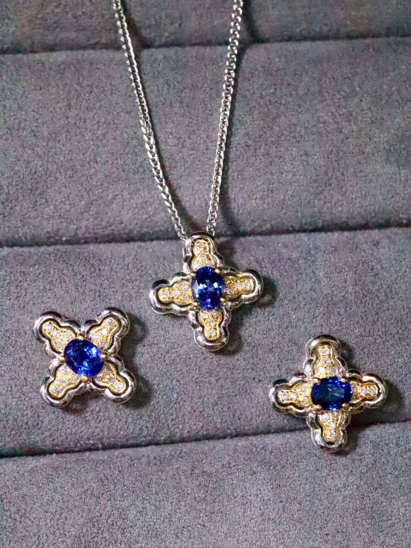 pt900 Natural Sapphire Pendant - 2