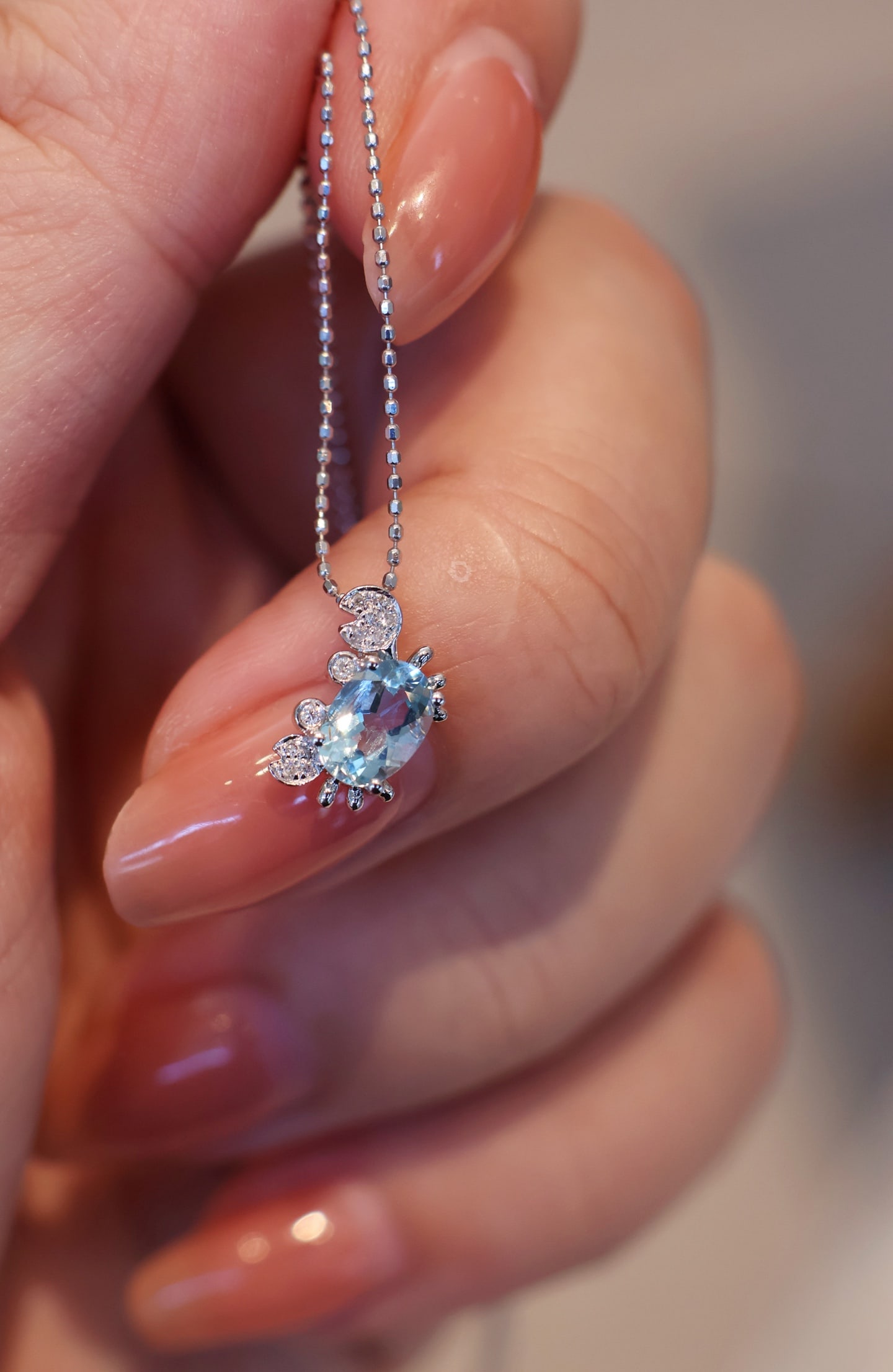 18K Gold Aquamarine Diamond Pendant - 2