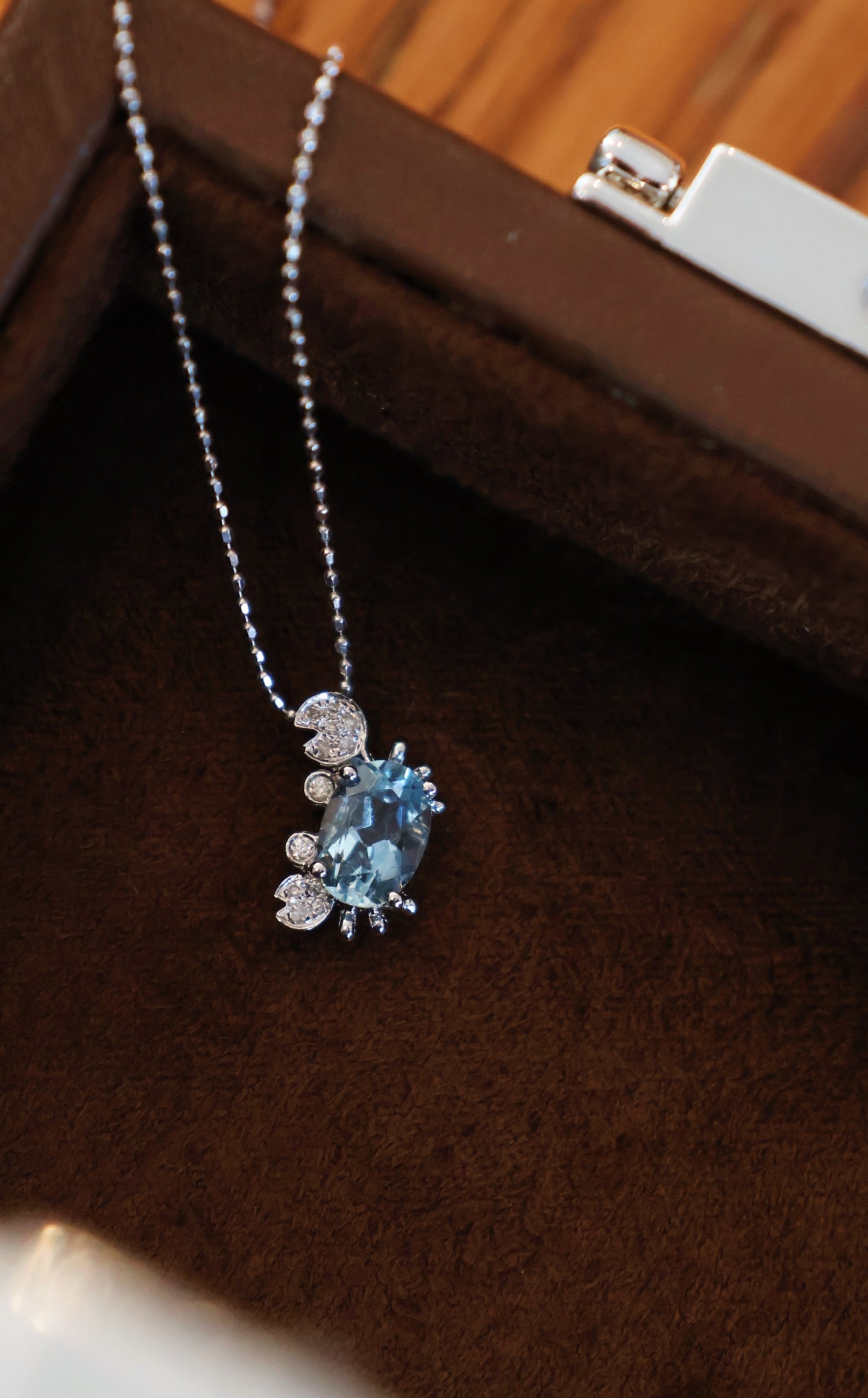18K Gold Aquamarine Diamond Pendant - 5