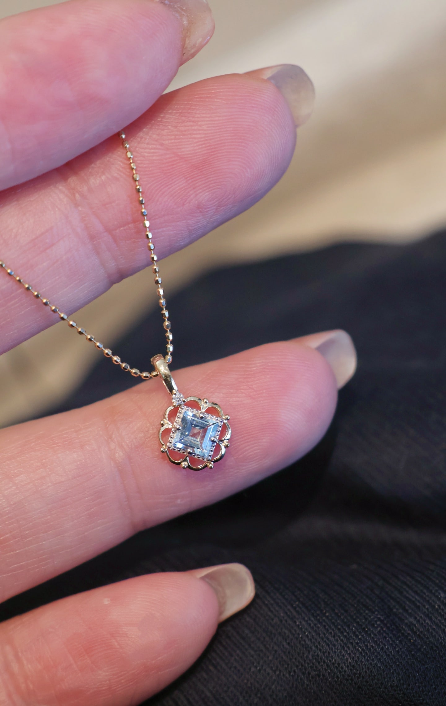 18K Gold Aquamarine Diamond Pendant - 4