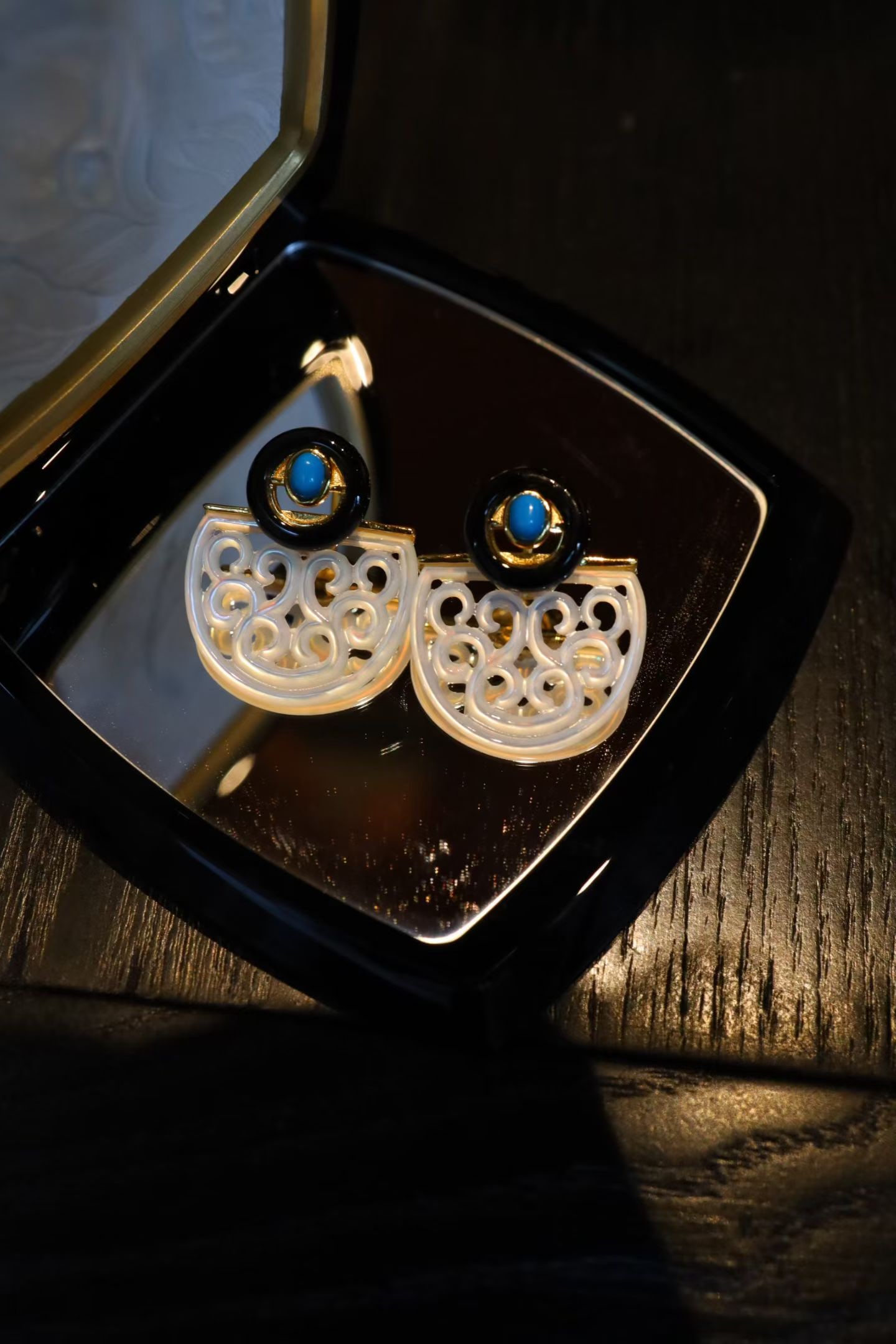s925 Silver Mother-of-Pearl and Onyx Earrings - 2