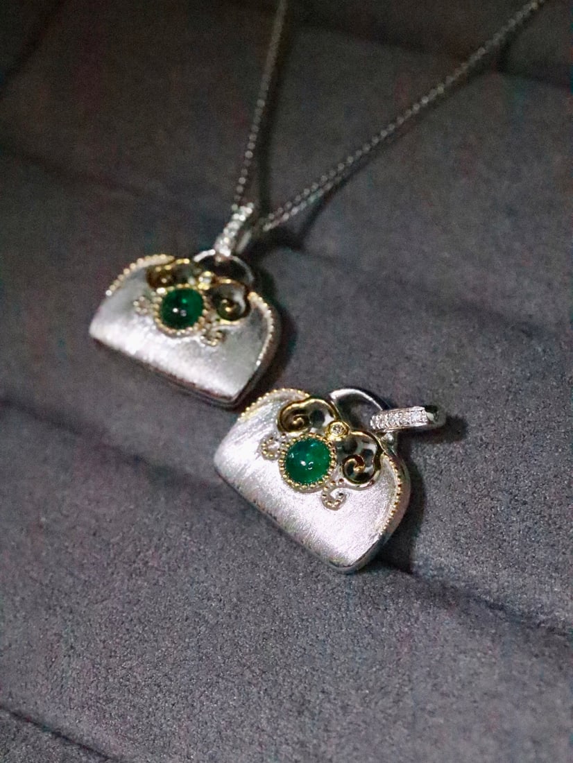 Natural Emerald Pendant - 5