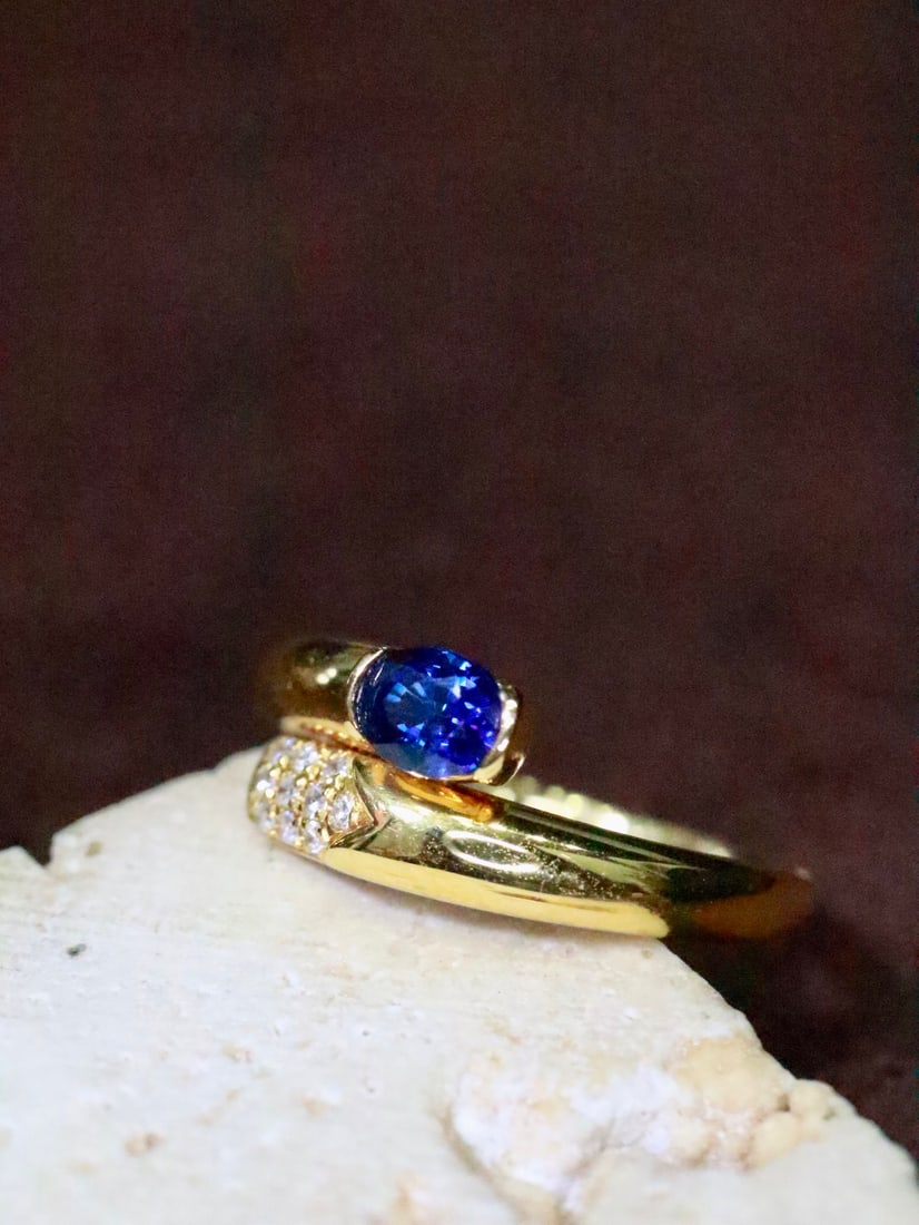 18K Gold Sapphire Ring - 2