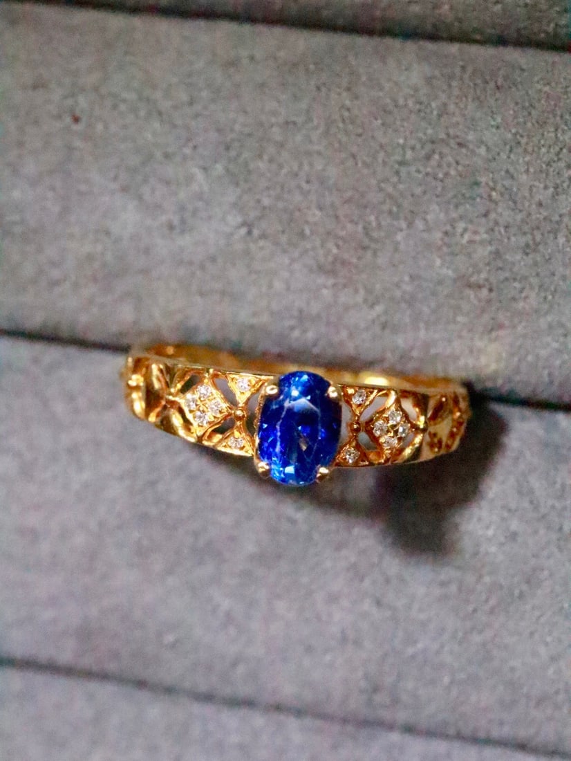 18K Gold Rich Sapphire Ring - 2