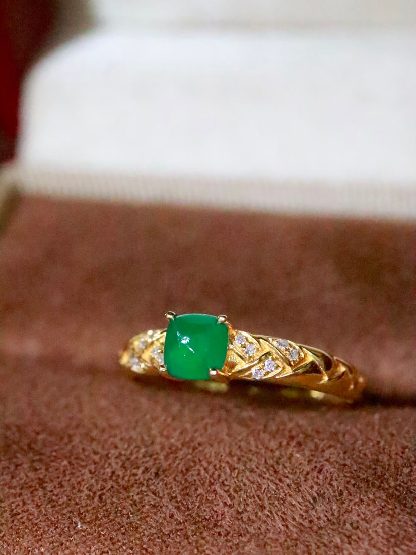 18K Gold Emerald Ring - 2