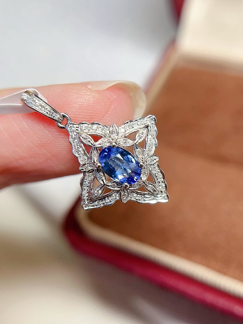 18K Gold Sapphire Pendant - 2