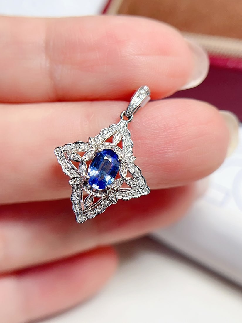 18K Gold Sapphire Pendant - 3