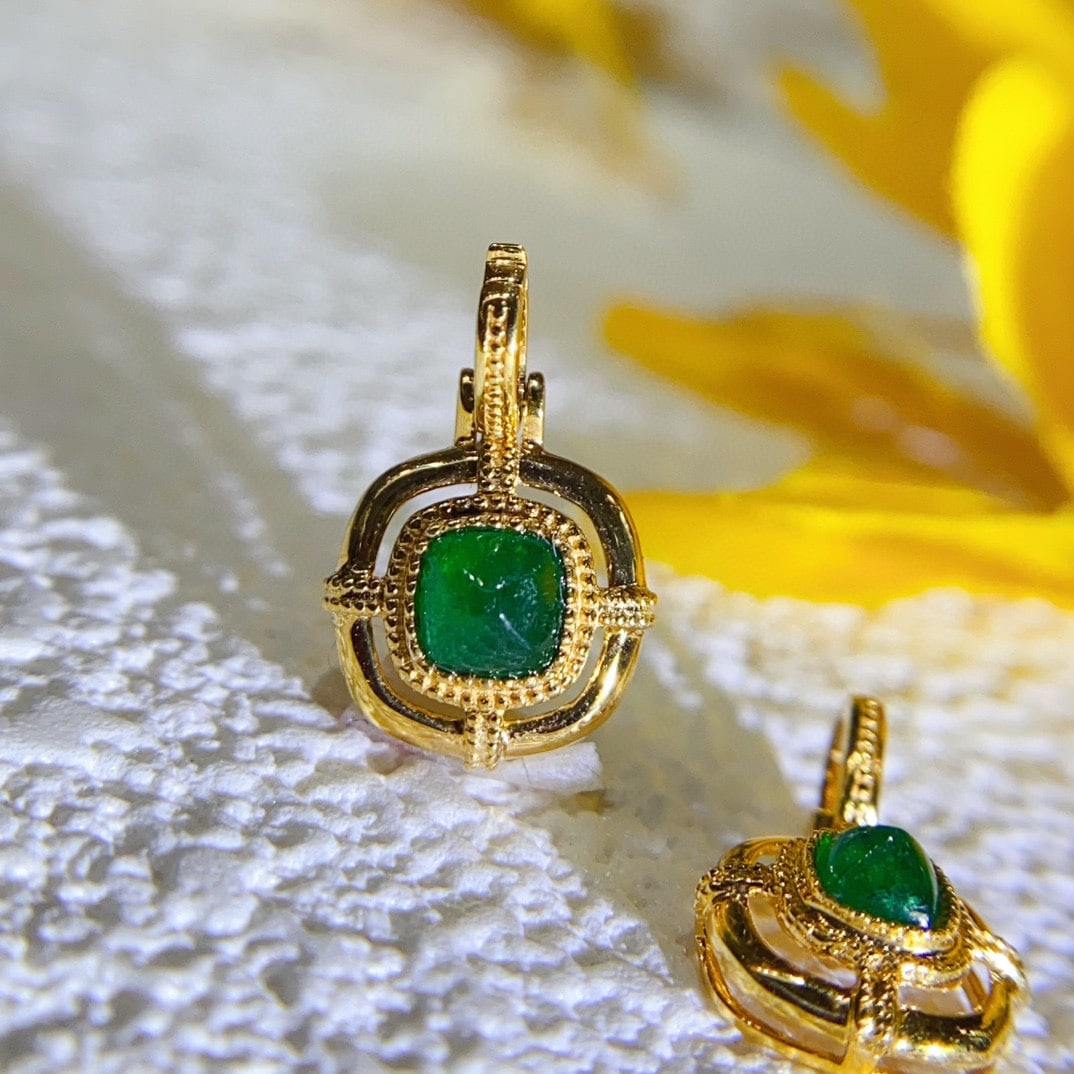18K Gold Natural Emerald Pendant - 3