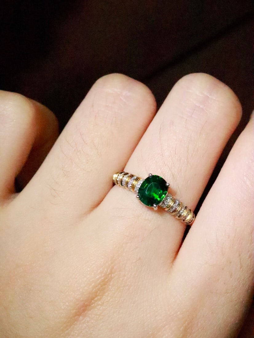 18K Gold High-Quality Tsavorite Ring - 5