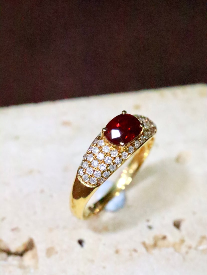 18K Gold Natural Unheated Pigeon's Blood Ruby Ring - 3