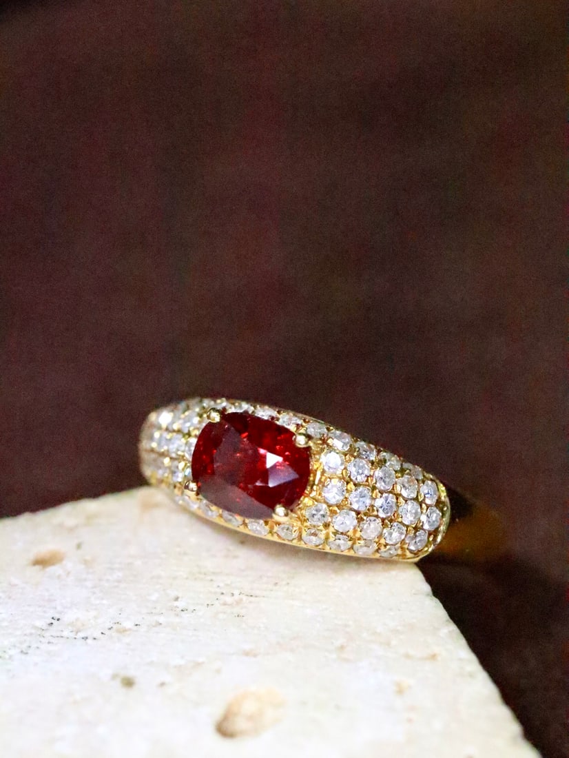 18K Gold Natural Unheated Pigeon's Blood Ruby Ring - 4