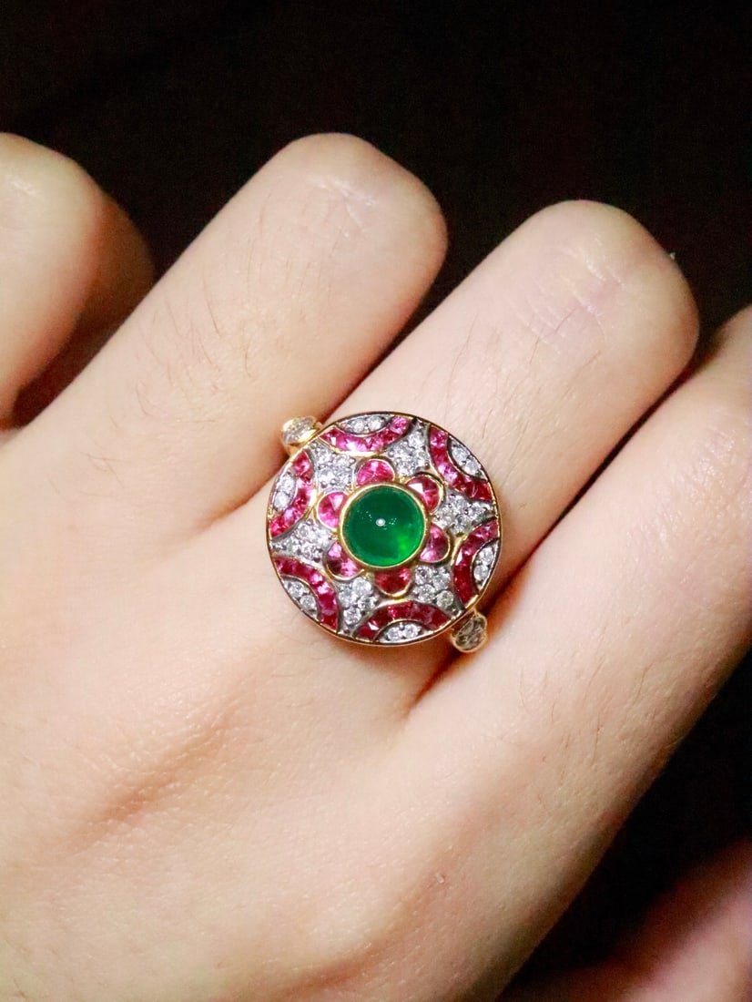 18K Gold Emerald Ring - 5