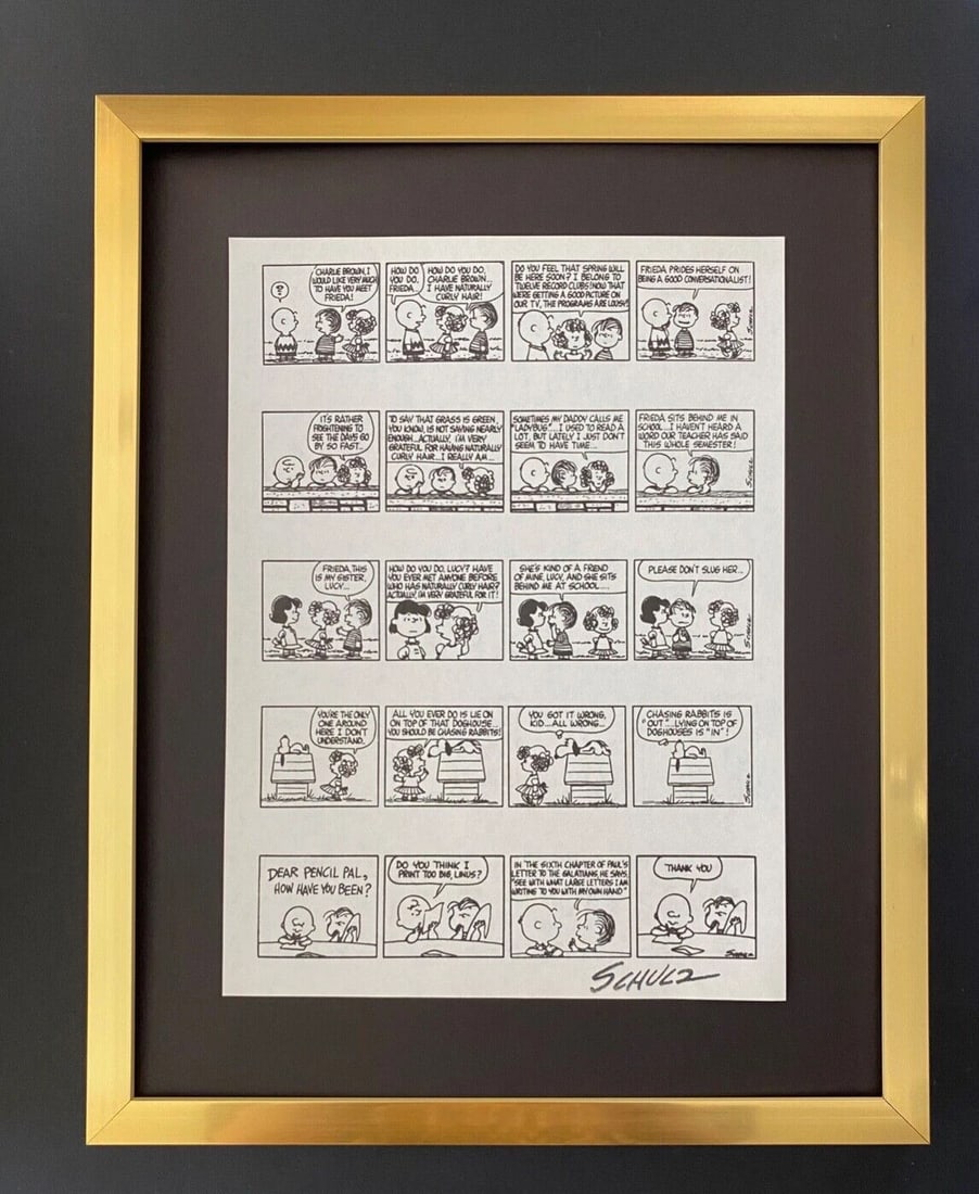 Charles Schulz Snoopy Peanuts 1968 Vintage Signed Print Framed: WE HAVE FOR SALE TODAY THIS BEAUTIFUL VINTAGE 1968 OFFSET LITHOGRAPH AFTER CHARLES M. SCHULTZ " PEANUTS CARTOON " FACSIMILE SIGNED IN INK ART PRINT IS ABOUT 11.2 X 8.4IN THIS ART PRINT IS MOUNTED ON