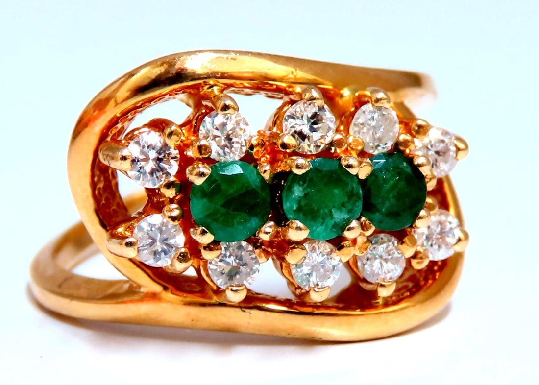 Emerald Diamonds Ring 14kt .36ct Natural Cluster Deco *v: Title: Emerald Diamonds Ring 14kt .36ct Natural Cluster Deco *v Description: .36ct Natural round emerald ring Emerald, even green clean clarity and transparent. .30 carat natural round diamond H- colo