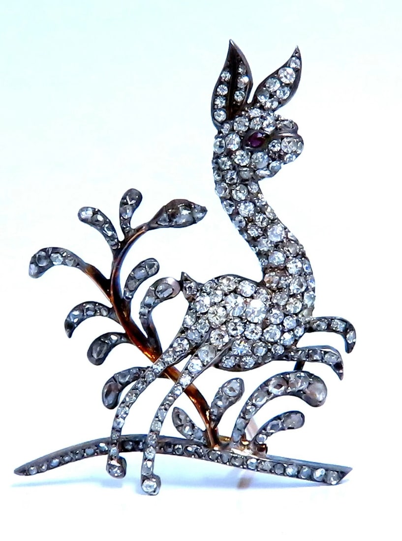 Antique 3ct Natural Diamonds Deer Pin 14kt**: Title: Antique 3ct Natural Diamonds Deer Pin 14kt** Description: Antique Deer Pin 3ct Natural Diamonds Rounds, Rose cut. G-H-color Si-1 Vs-2 clarity. 14kt yellow gold 9 grams. Overall: 1.7 x 1.3 inch 
