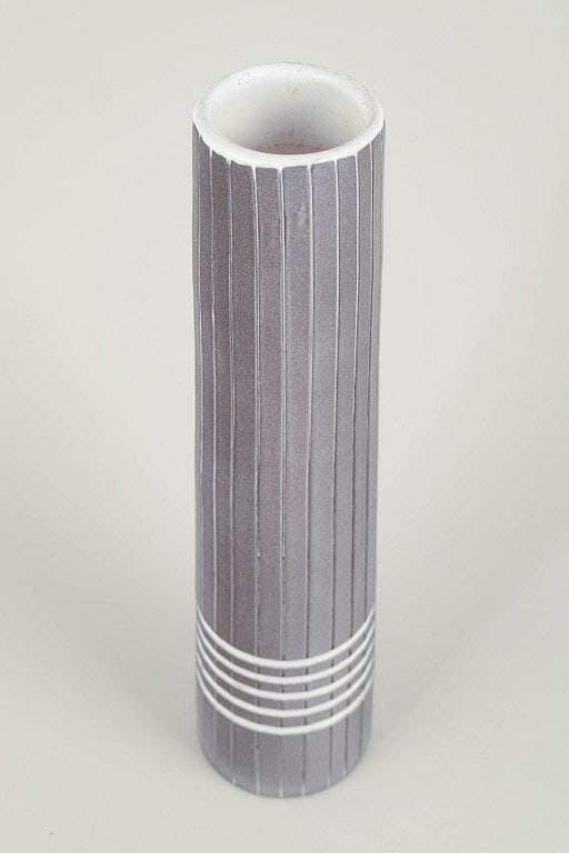 Ingrid Atterberg for Upsala-Ekeby, Sweden. Large cylindrical stoneware vase white horizontal ring - 2