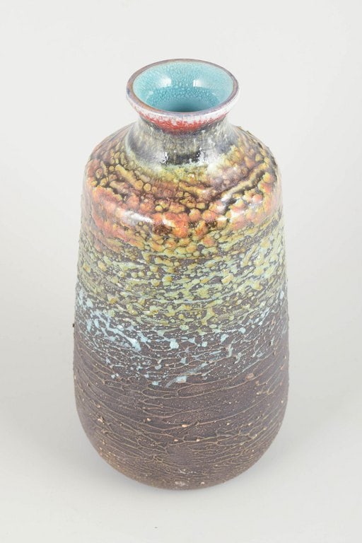 Tilgmans Keramik, Sweden. Large vase in chamotte clay with volcanic glaze. Approx. 1960s. - 2
